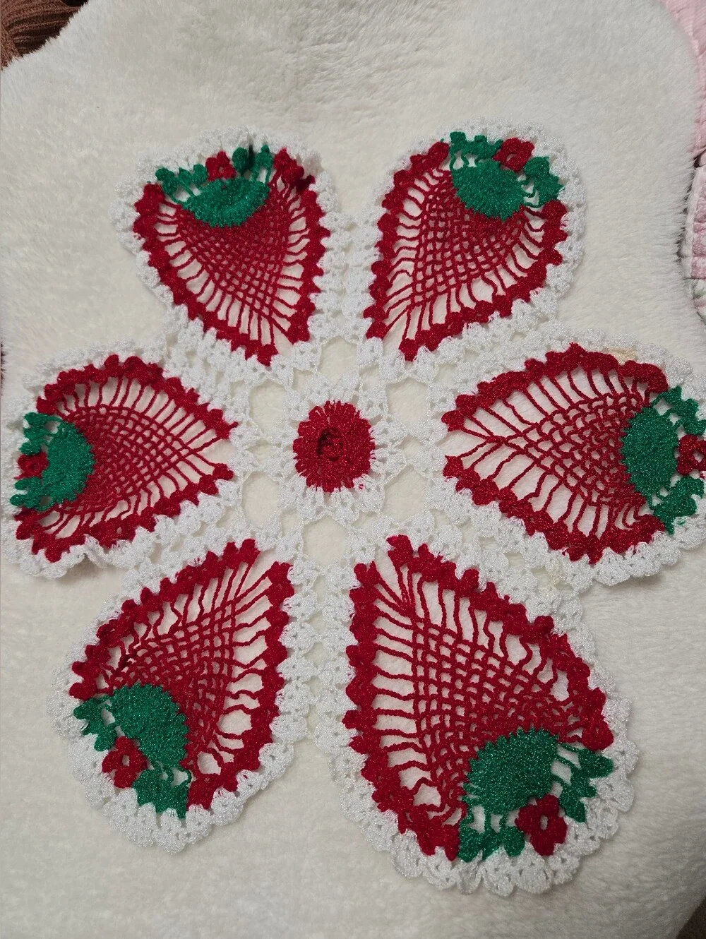 Handmade Lace Strawberry Table Doily GUC 22inx12in